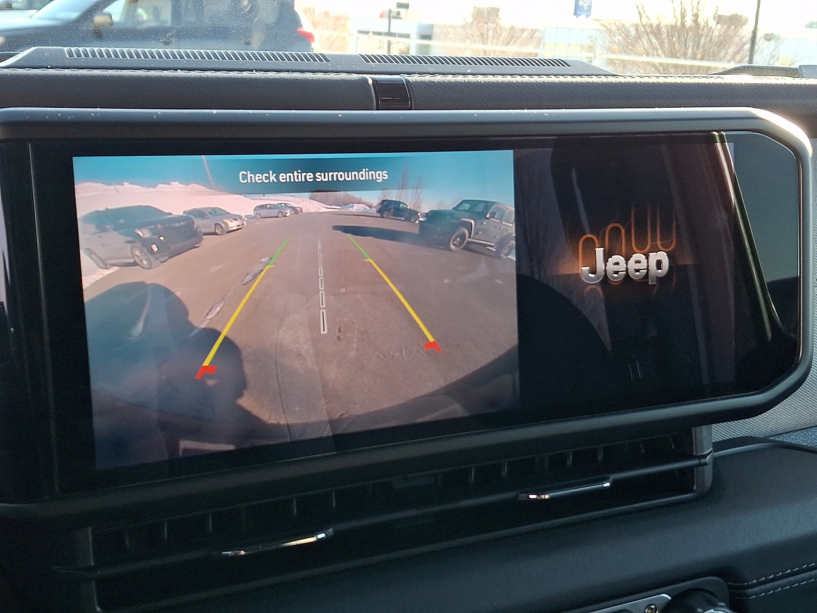 Used 2024 Jeep Wrangler Unlimited Sahara image 17