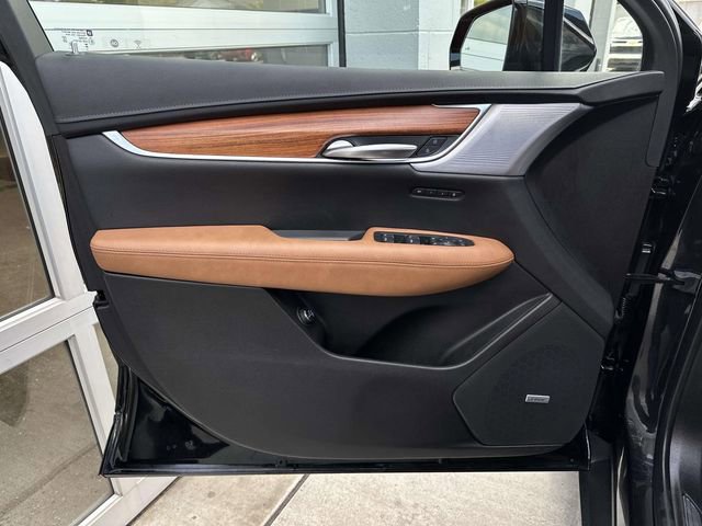 Certified 2023 Cadillac XT5 Premium Luxury AWD/4WD image 16
