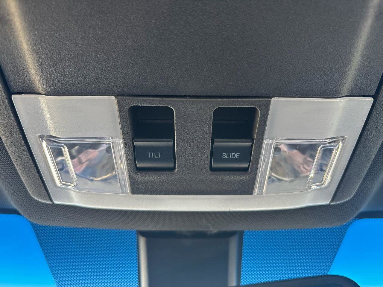 Used 2018 Ford Taurus Limited w/ Driver Assist Package image 29