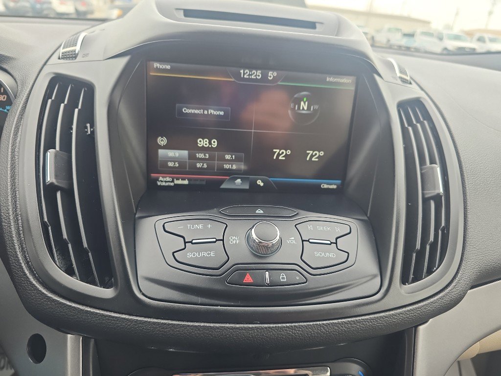 Used 2015 Ford Escape SE w/ Equipment Group 201A image 25