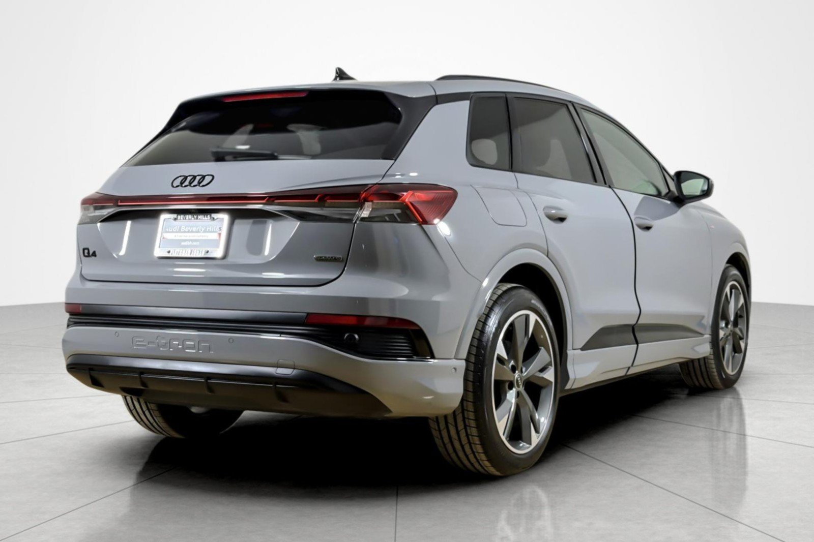 Certified 2024 Audi Q4 e-tron Premium Plus w/ Premium Plus AWD/4WD image 5