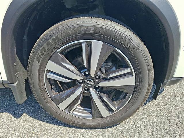 Certified 2023 Nissan Rogue Platinum AWD/4WD image 9