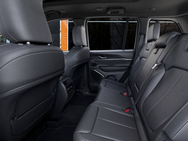 New 2026 Jeep Grand Cherokee Limited w/ Limited Altitude Package AWD/4WD image 23
