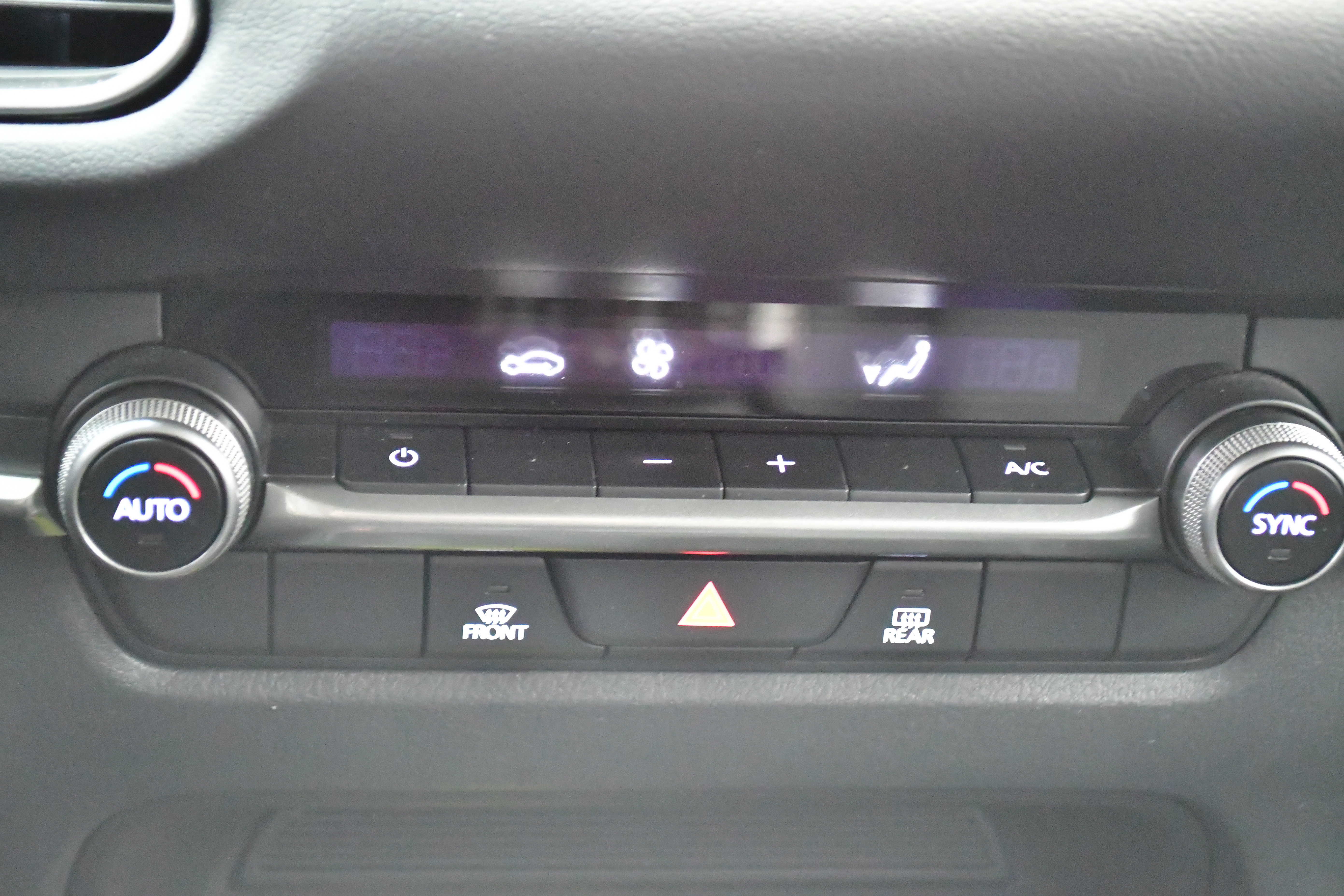 Used 2023 MAZDA CX-30 AWD 2.5 S w/ Select Package image 28