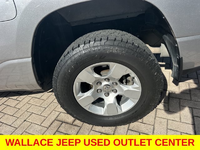 Used 2023 RAM 1500 Big Horn RWD image 12