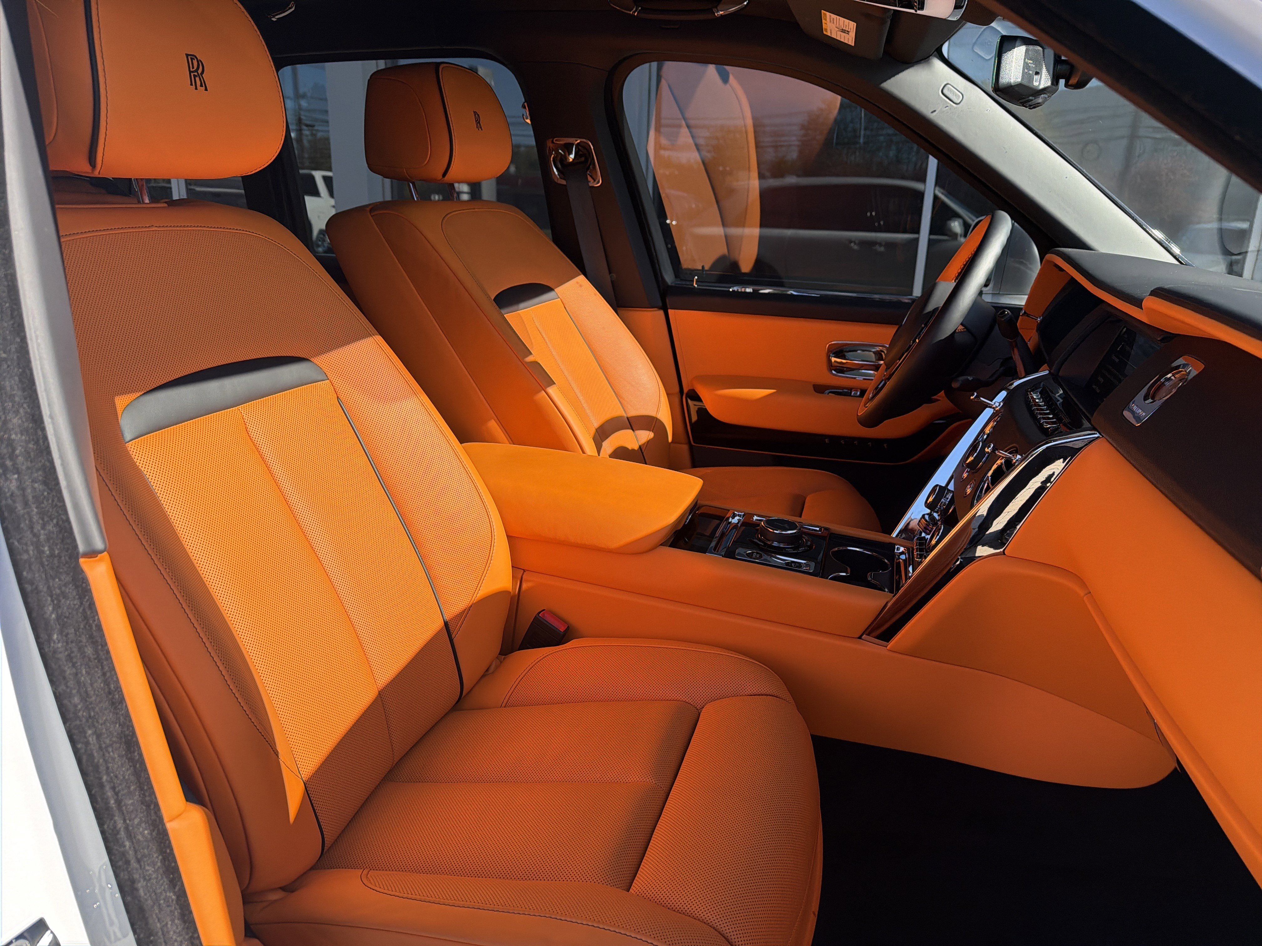 Used 2024 Rolls-Royce Cullinan w/ Dark Exterior Package image 4