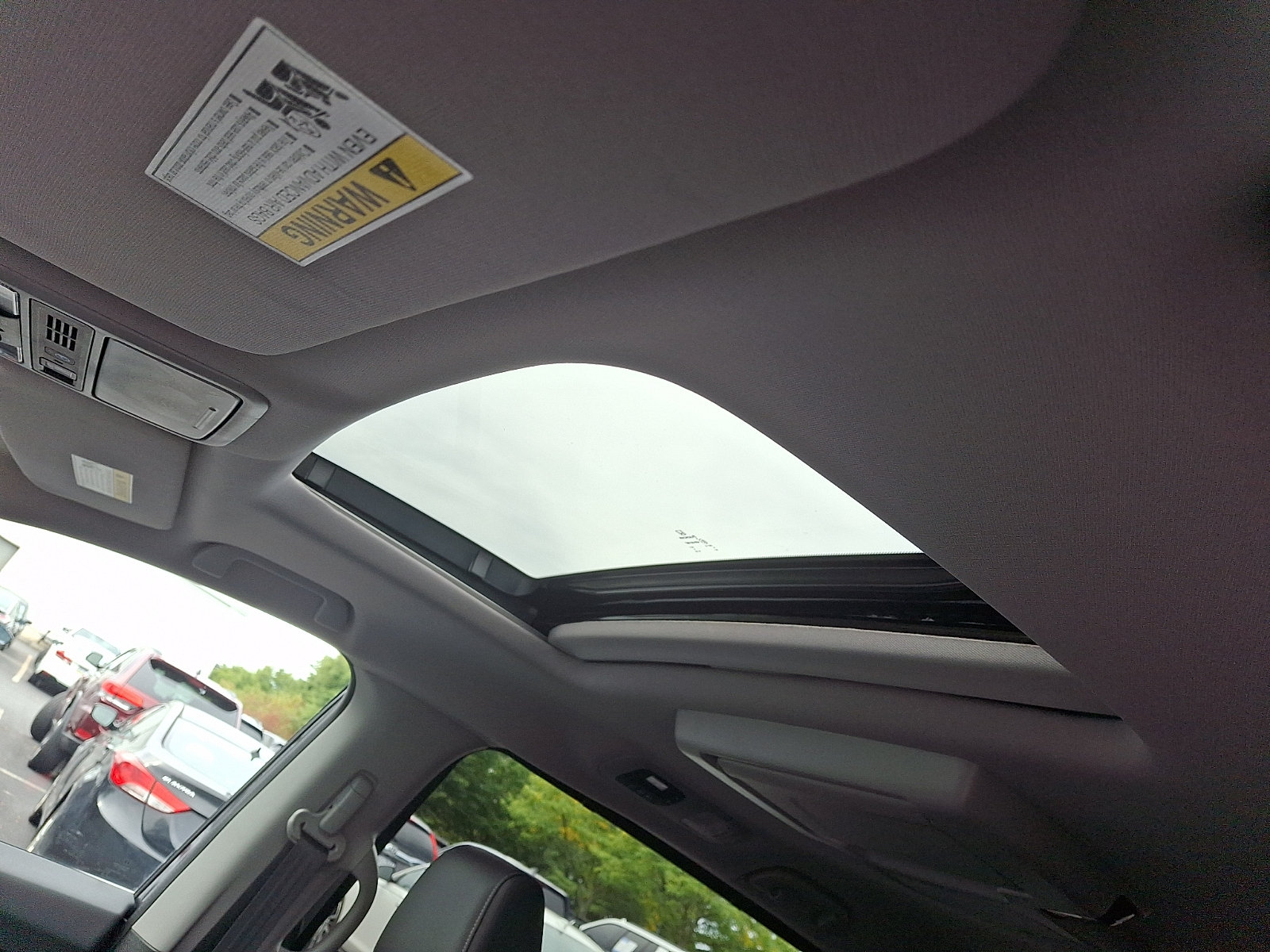 Certified 2024 Honda Odyssey Touring image 14
