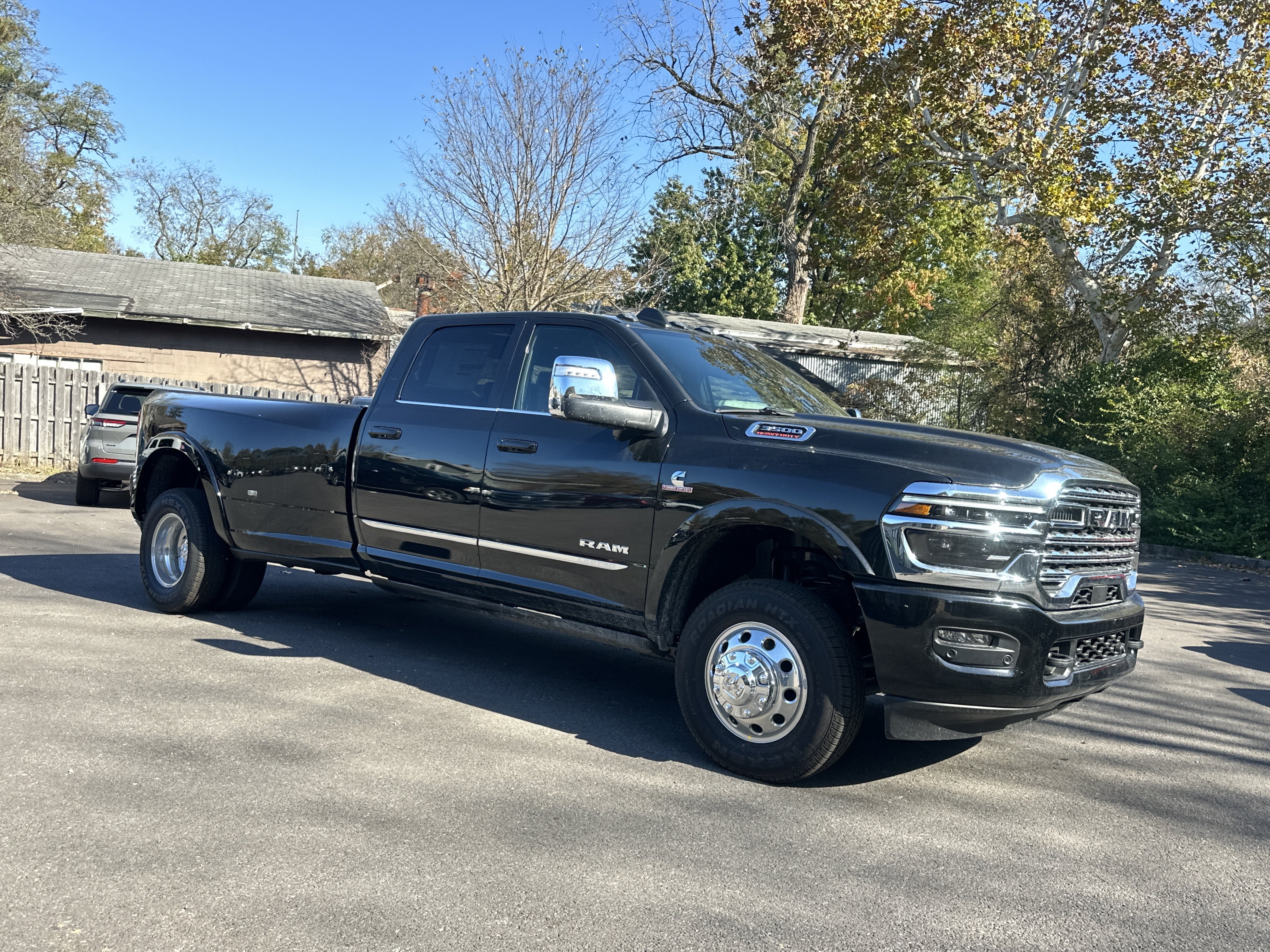 New 2027 RAM 3500 Limited AWD/4WD image 25