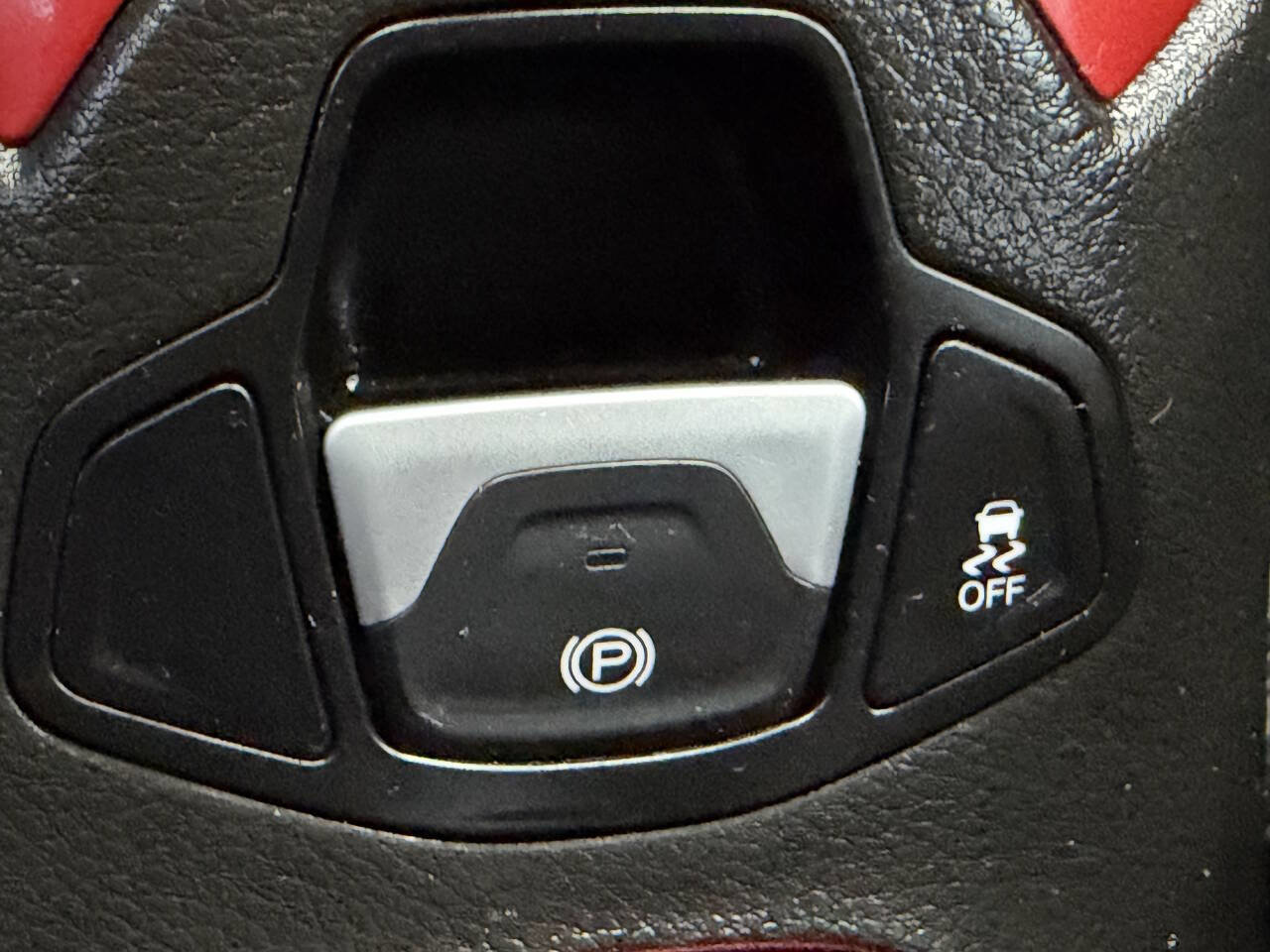 Used 2015 Jeep Renegade Trailhawk image 21