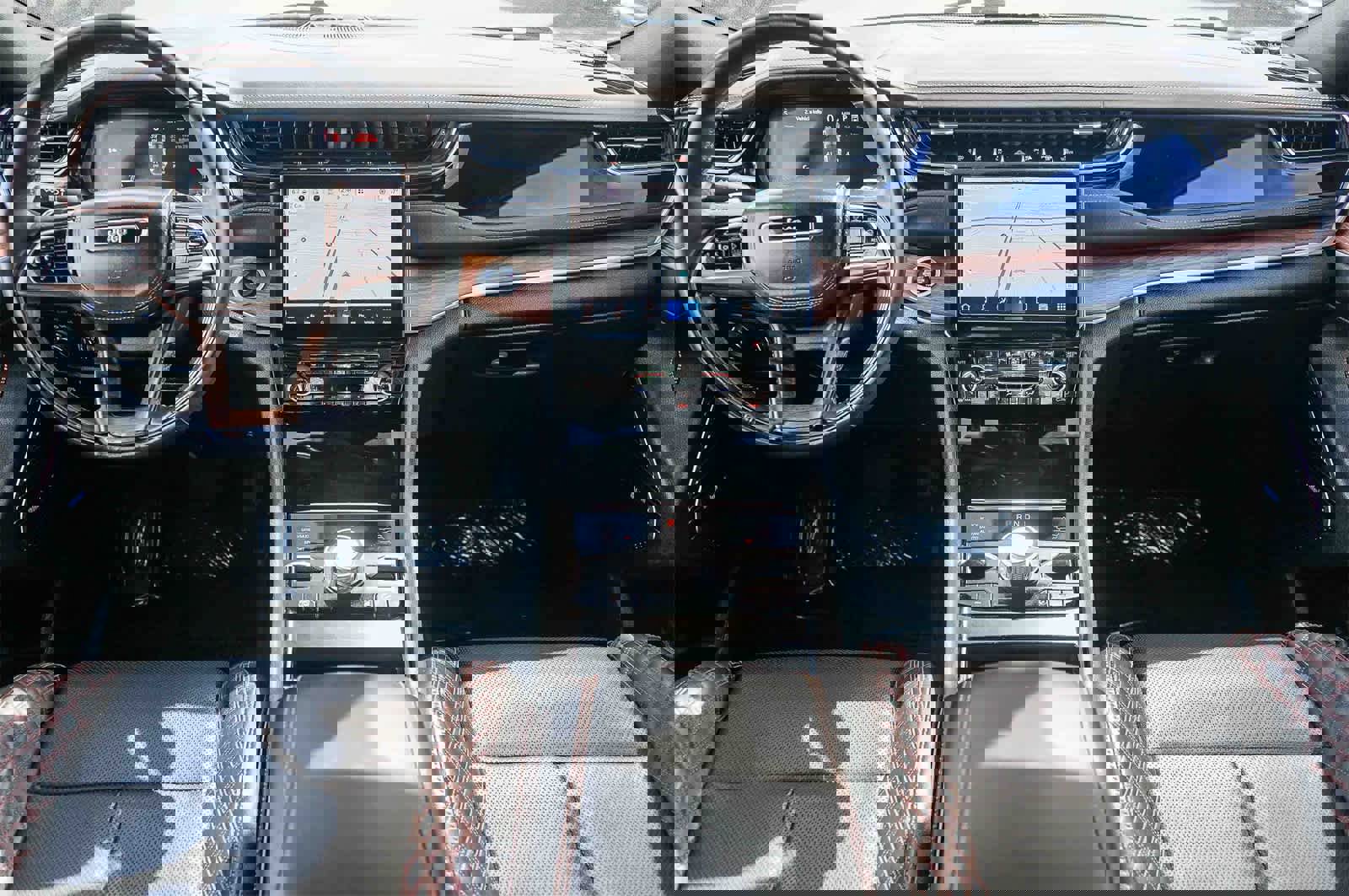 Used 2022 Jeep Grand Cherokee Summit w/ Advanced Protech Group IV image 11