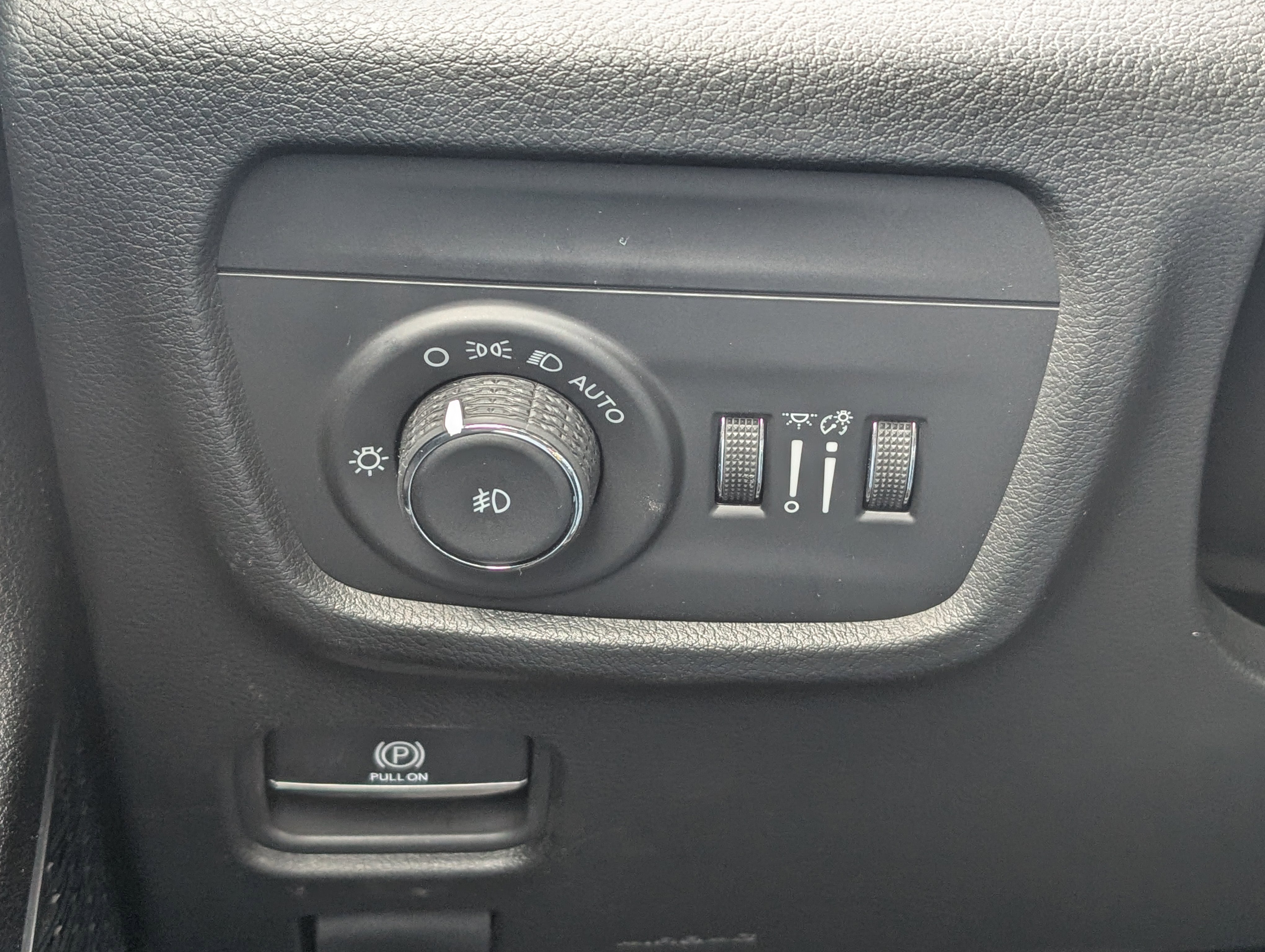 New 2026 Jeep Grand Cherokee Limited image 18