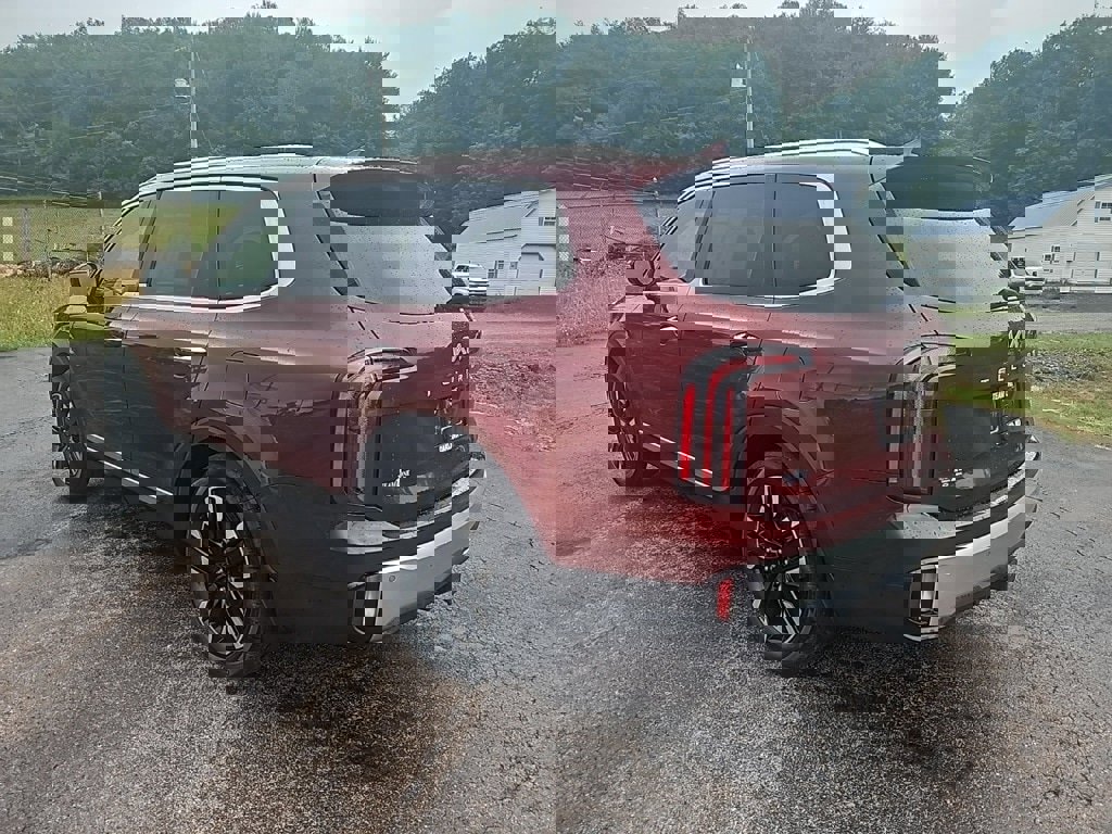 Used 2024 Kia Telluride SX Prestige w/ Towing Package image 3