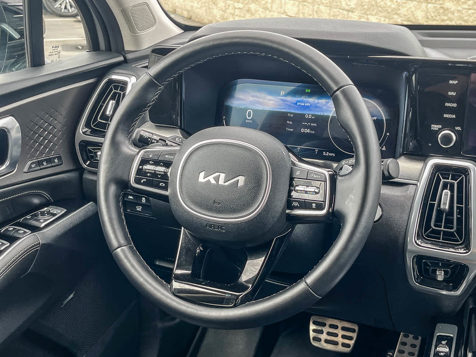 Used 2023 Kia Sorento SX image 14