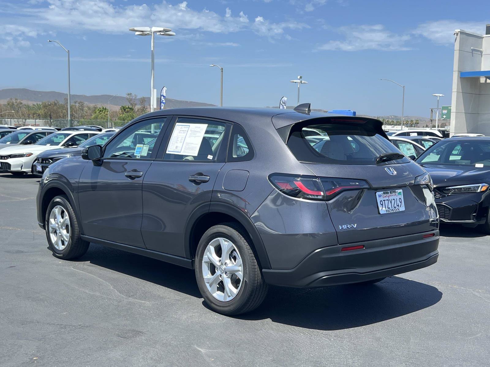 Certified 2025 Honda HR-V LX image 3