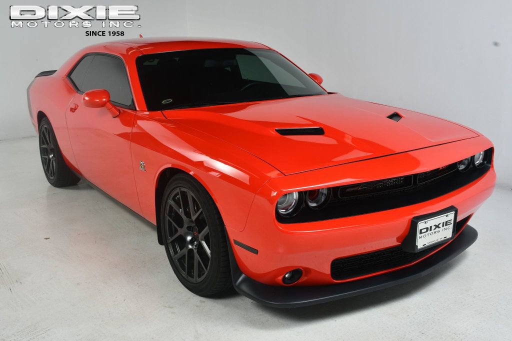 Used 2017 Dodge Challenger R/T Scat Pack image 1