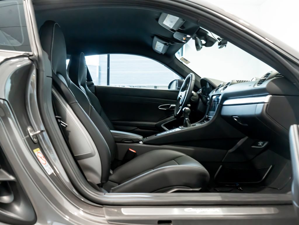 Certified 2025 Porsche 718 Cayman RWD image 22