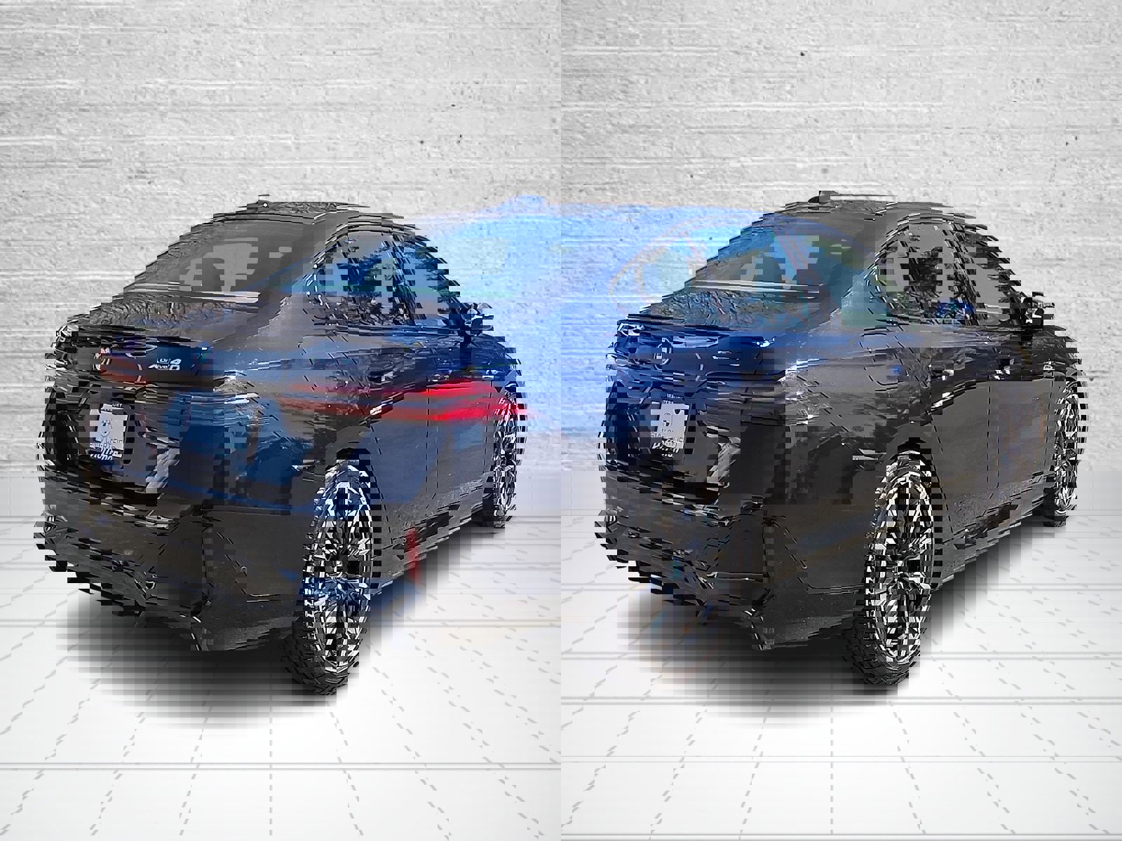 Used 2025 BMW i5 xDrive40 w/ Executive Package image 6