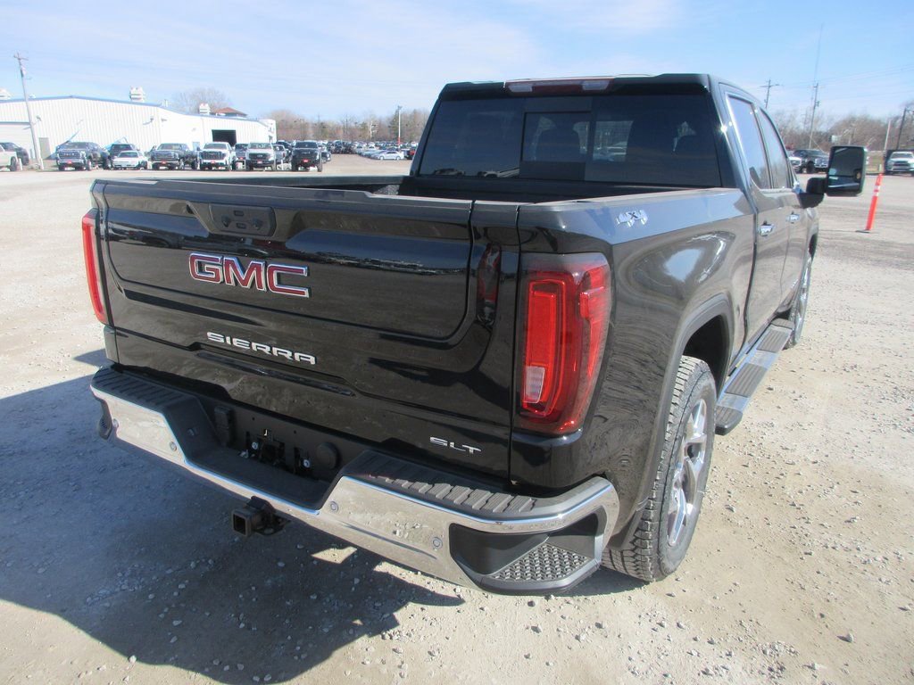 New 2026 GMC Sierra 1500 SLT w/ SLT Premium Plus Package image 5