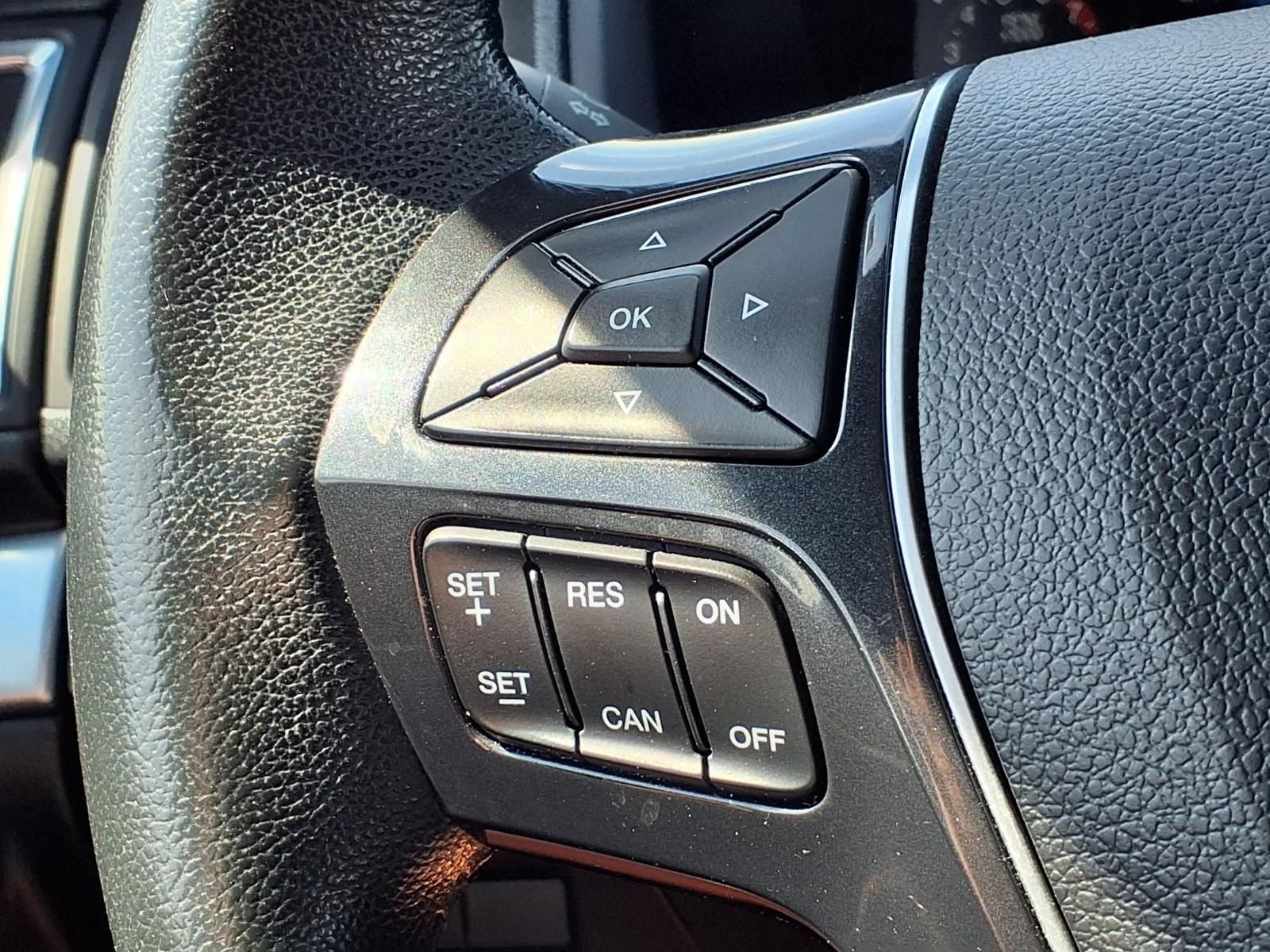 Used 2017 Ford Explorer Limited AWD/4WD image 28