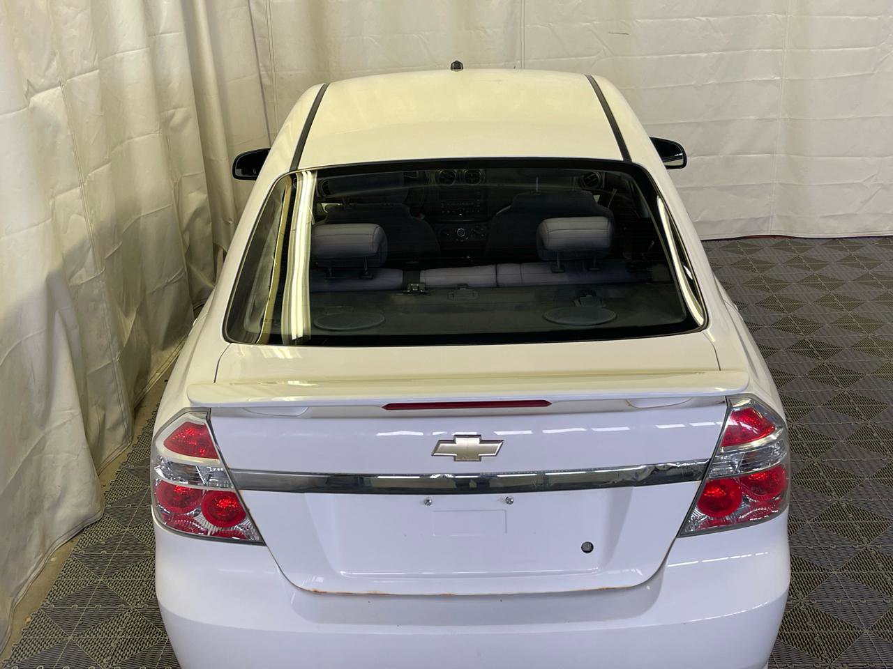 Used 2009 Chevrolet Aveo LT w/ Power and Convenience Package image 7