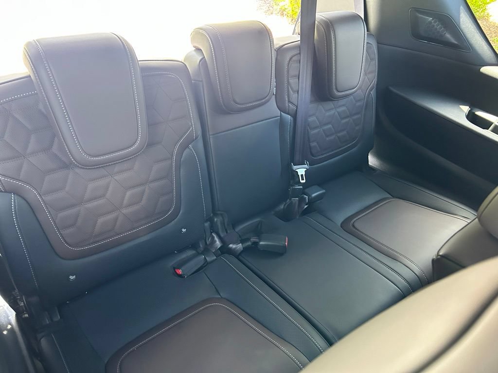 Used 2025 Nissan Armada Platinum Reserve RWD image 59
