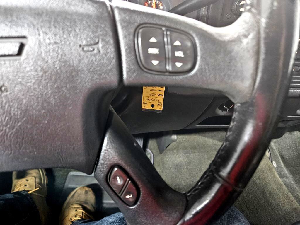 Used 2005 Chevrolet Silverado 1500 4x4 Extended Cab w/ Light Duty Power Package image 18