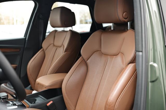 Used 2023 Audi Q5 e Premium Plus image 22