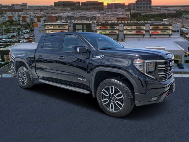 Used 2025 GMC Sierra 1500 AT4 w/ Technology Package AWD/4WD image 1