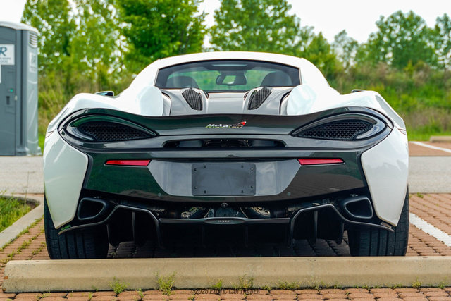 Used 2017 McLaren 570S Coupe RWD image 7