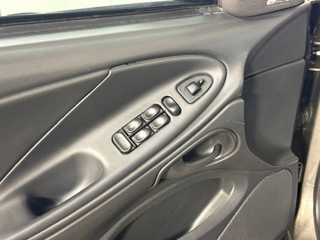Used 2001 Ford Mustang GT RWD image 11