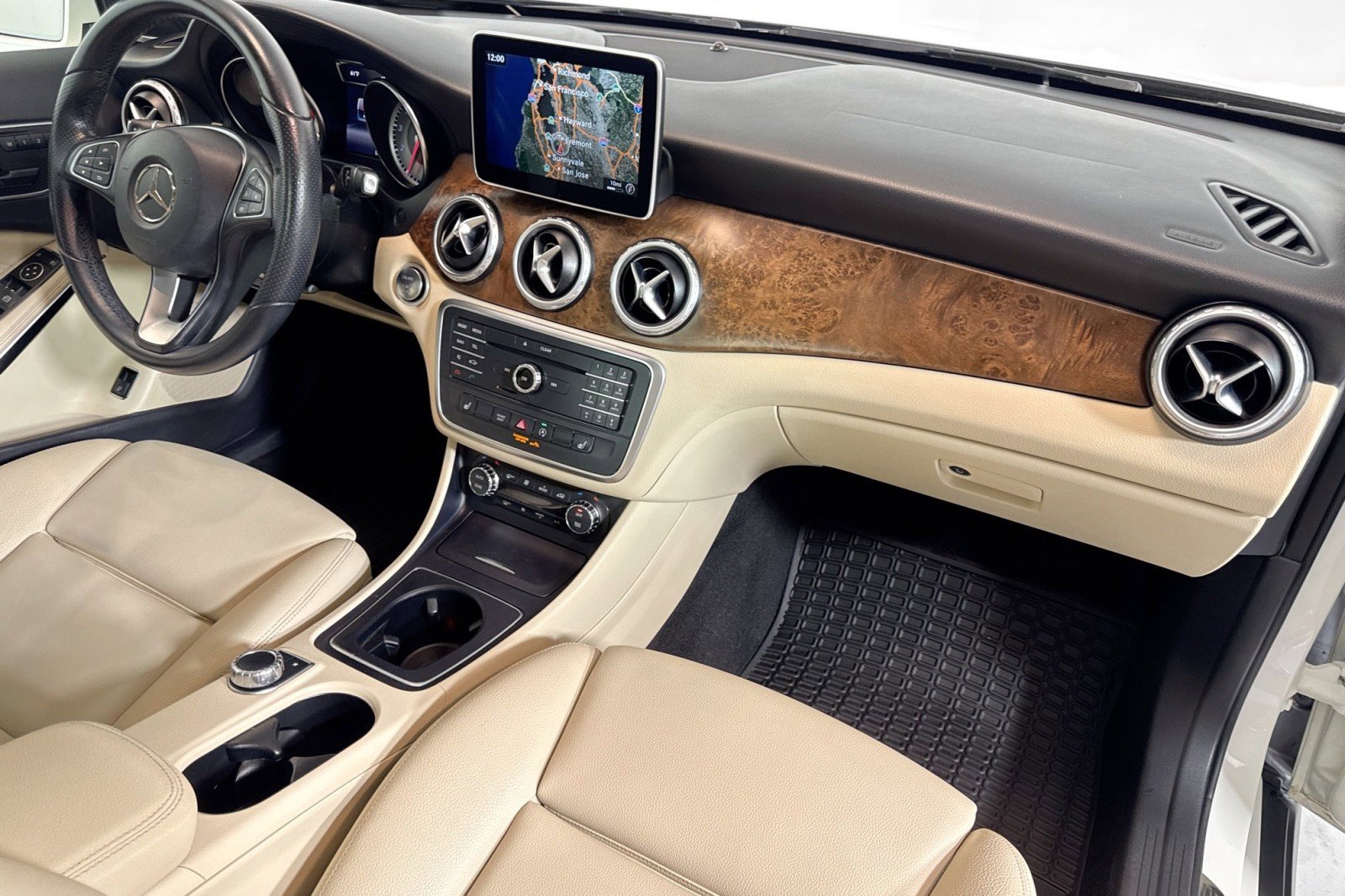 Used 2016 Mercedes-Benz GLA 250 GLA 250 image 28