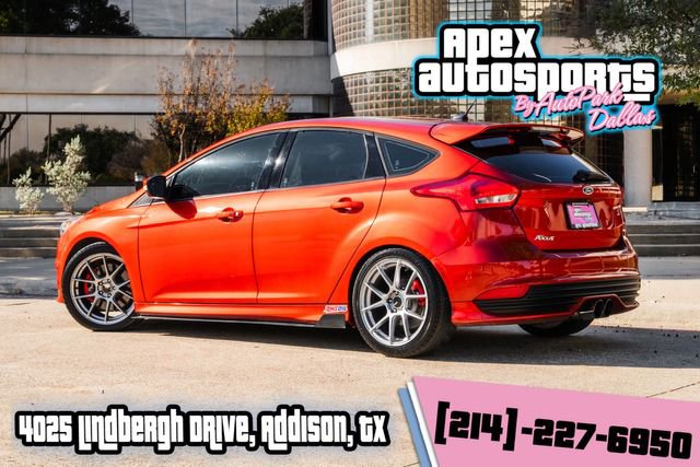 Used 2018 Ford Focus ST w/ Equipment Group 401A image 1