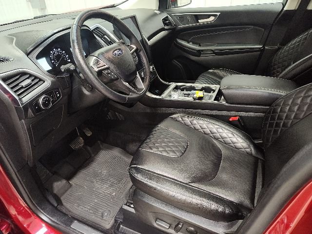 Used 2024 Ford Edge Titanium w/ Equipment Group 301A image 10