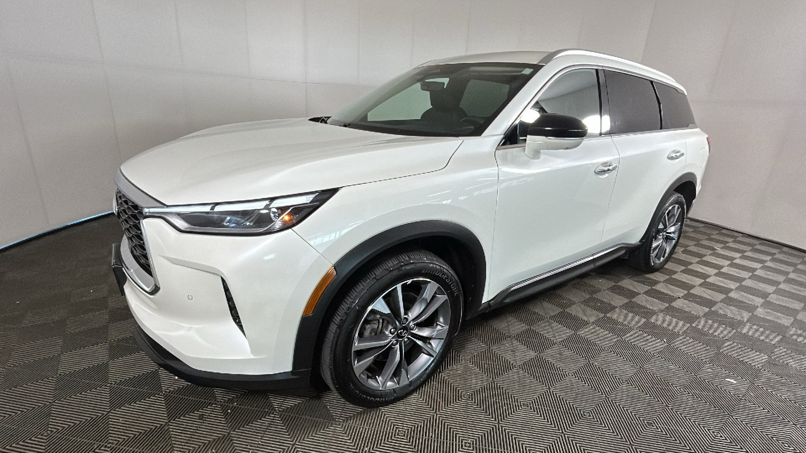 Used 2024 INFINITI QX60 Luxe AWD/4WD image 6
