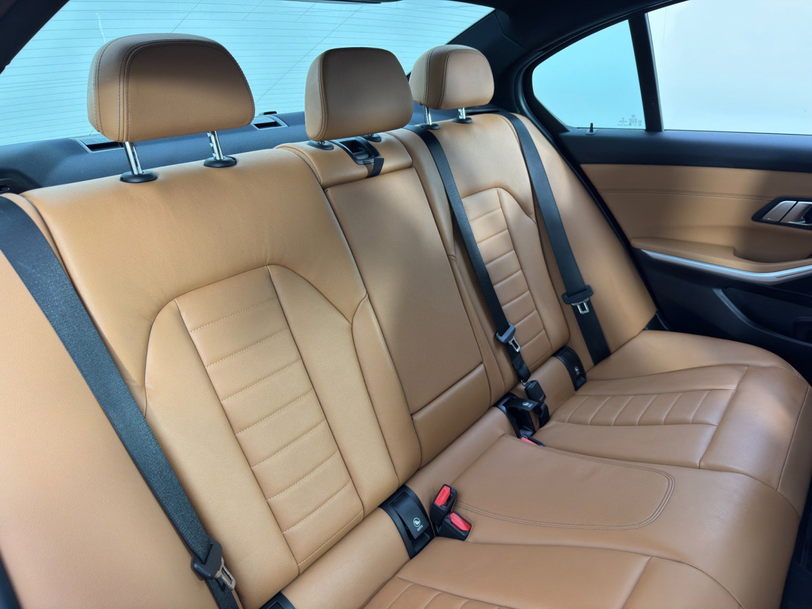 Used 2020 BMW 330i xDrive Sedan w/ Premium Package image 34