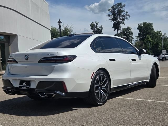 Used 2025 BMW 760i xDrive w/ Executive Package AWD/4WD image 26