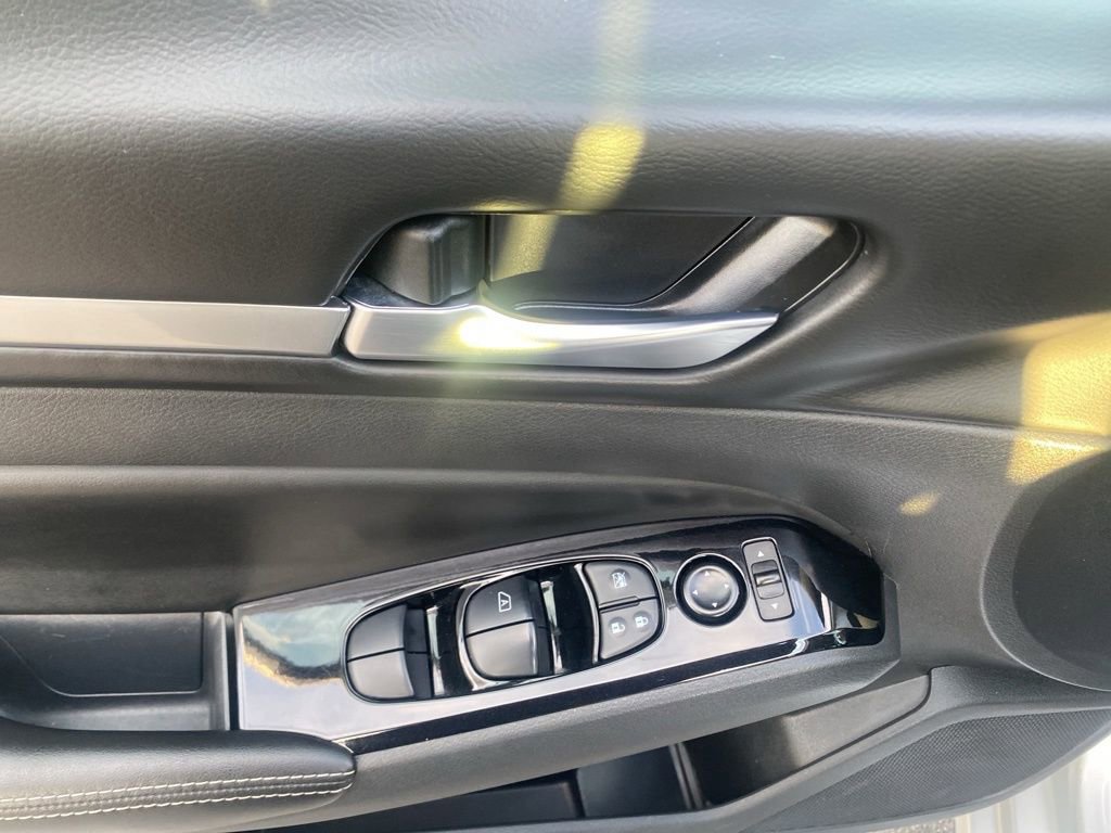 Used 2023 Nissan Altima 2.5 SV image 11