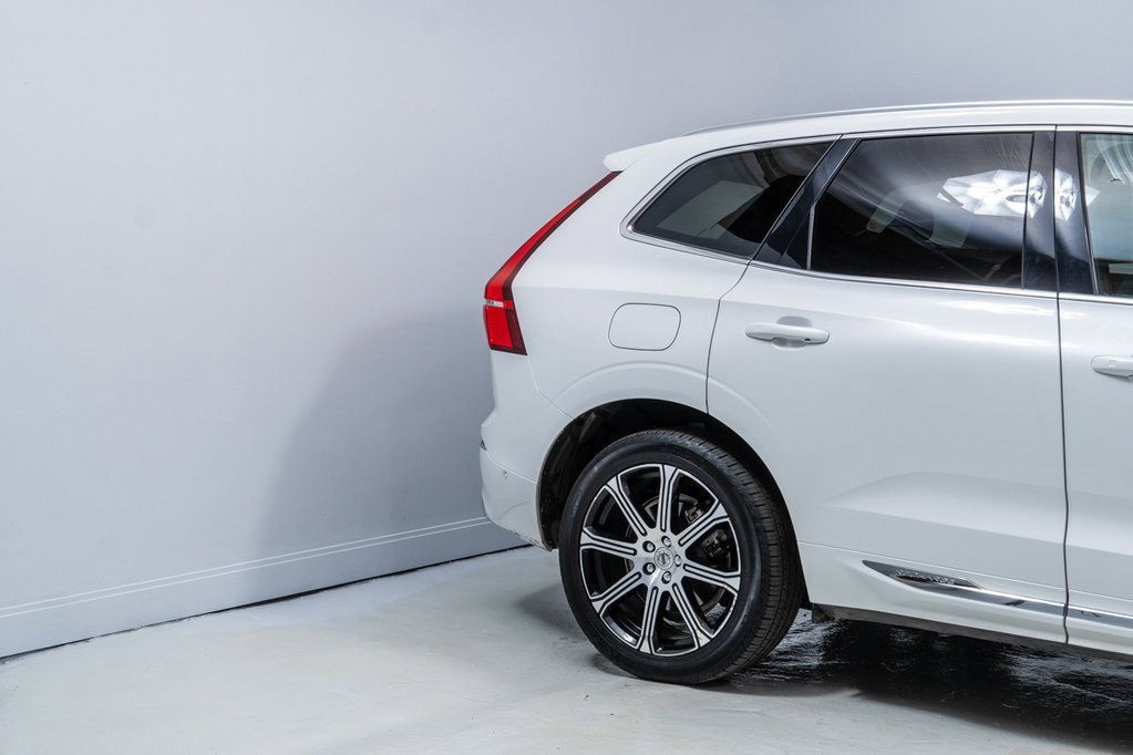 Used 2021 Volvo XC60 T8 Inscription w/ Advanced Package image 11