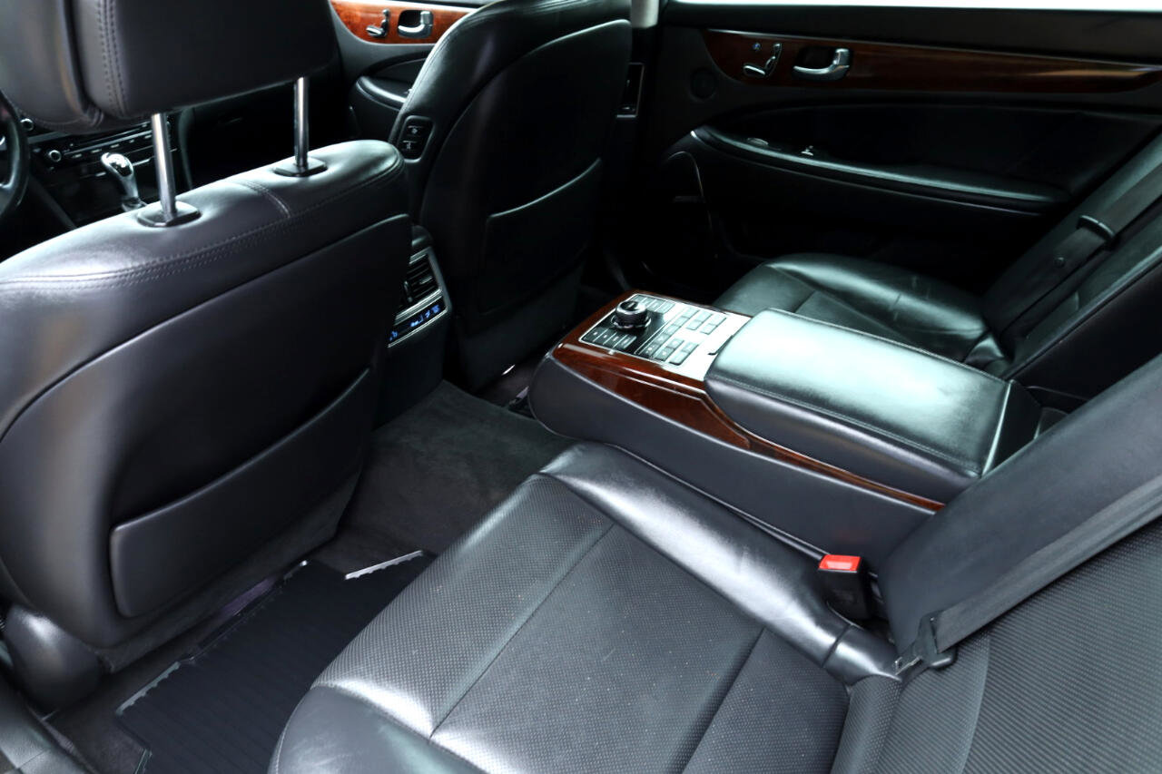 Used 2016 Hyundai Equus Signature image 43