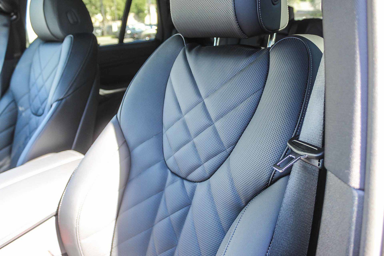 New 2026 BMW X5 sDrive40i w/ M Sport Package image 25