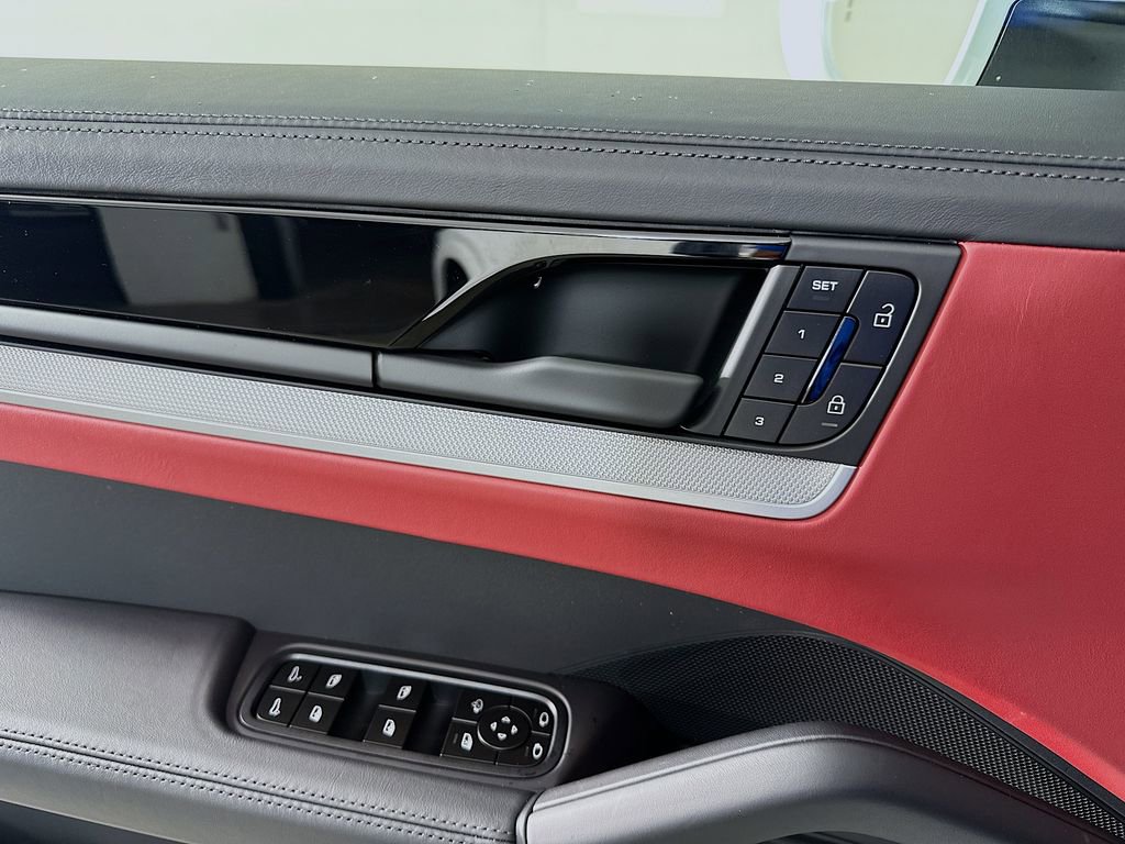 New 2026 Porsche Cayenne S image 20