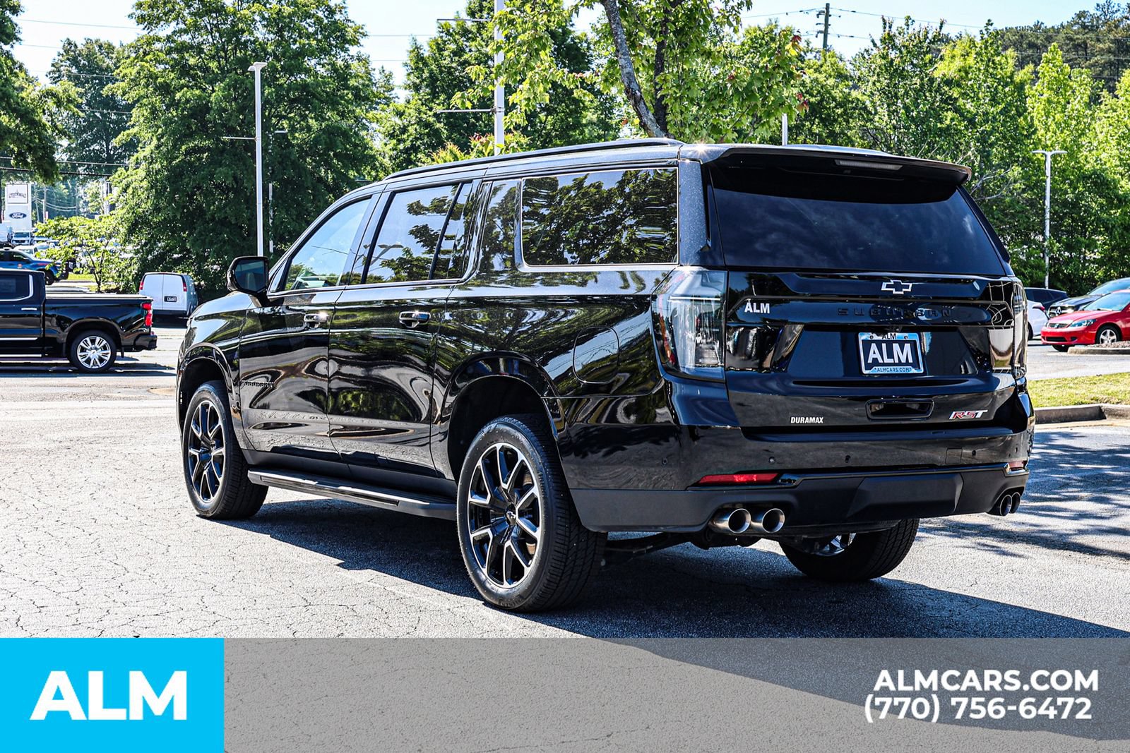 Used 2025 Chevrolet Suburban RST w/ Comfort Package AWD/4WD image 8