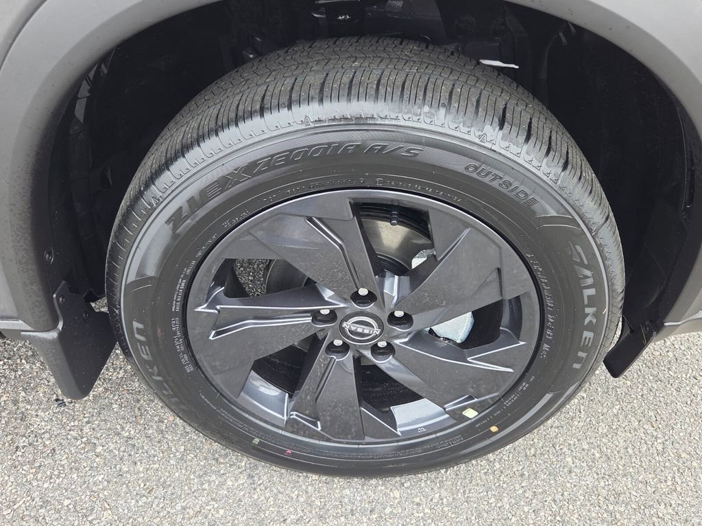 New 2026 Nissan Rogue SV image 14