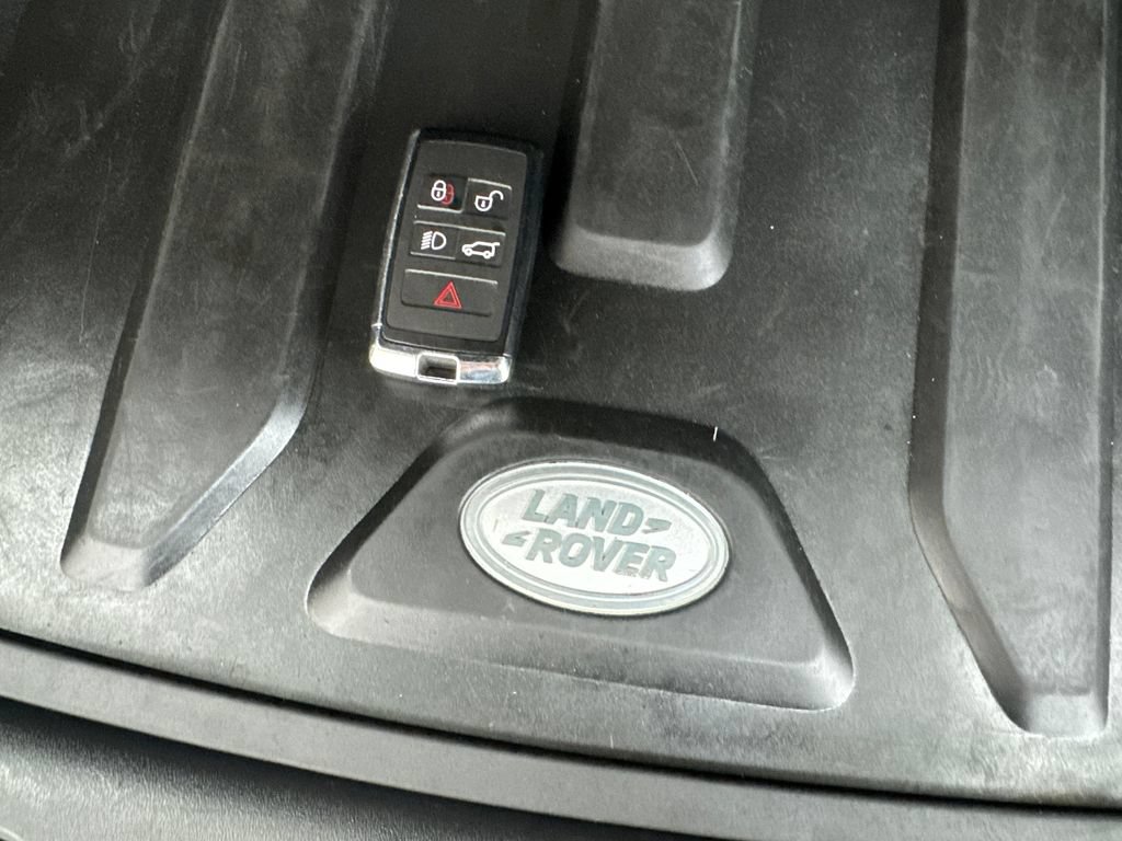 Used 2022 Land Rover Discovery Sport SE AWD/4WD image 74