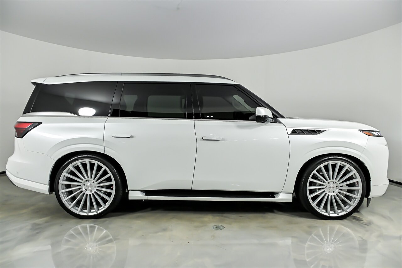Used 2025 INFINITI QX80 Sensory AWD/4WD image 10