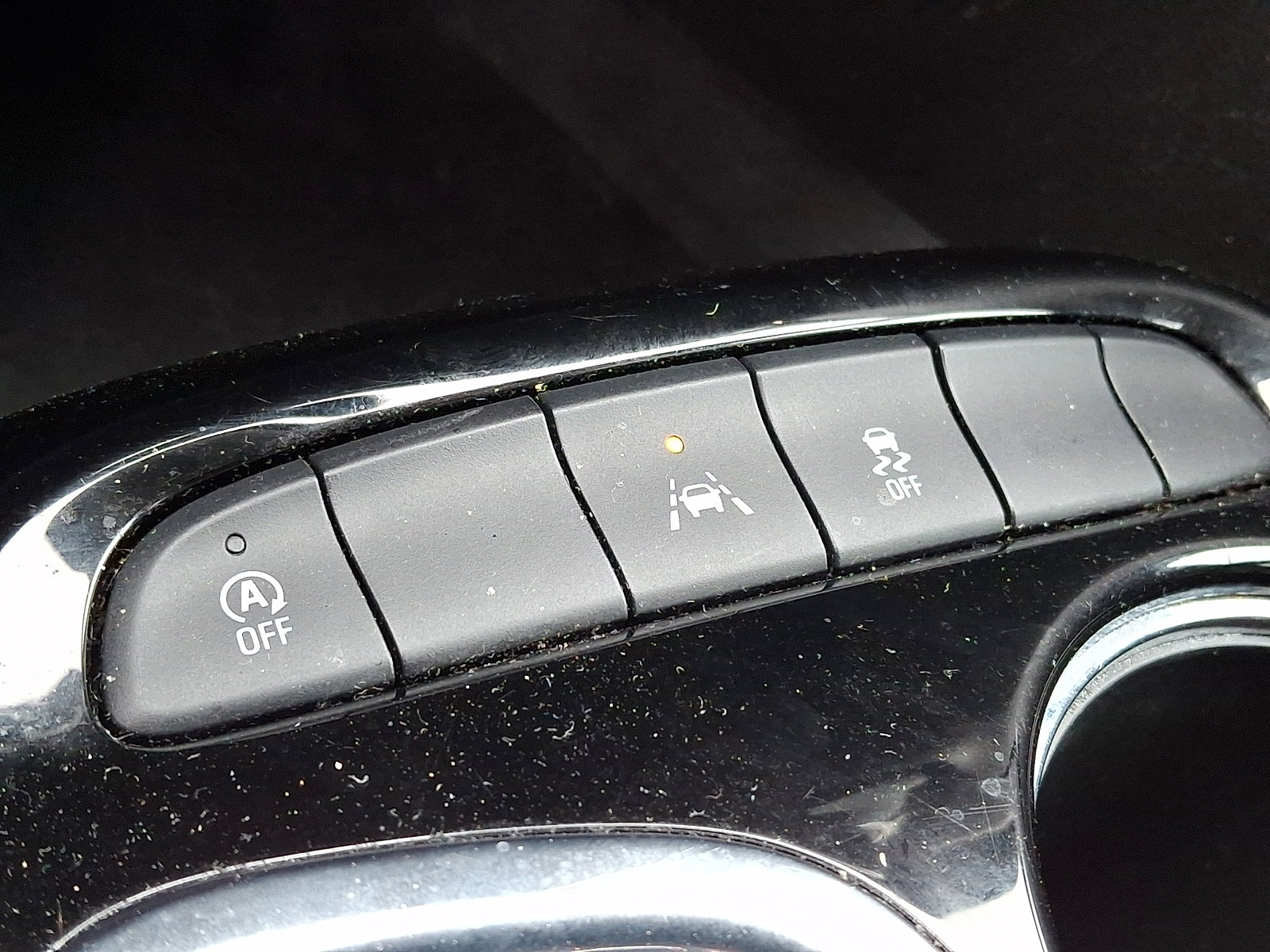Used 2023 Buick Encore GX Essence image 25