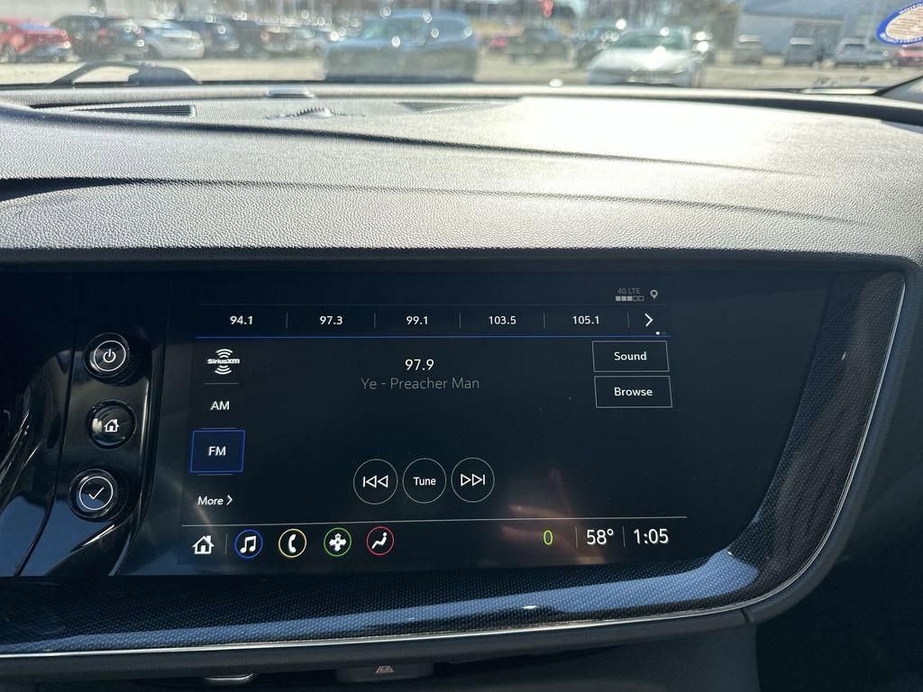 Used 2023 Buick Envision Essence image 12