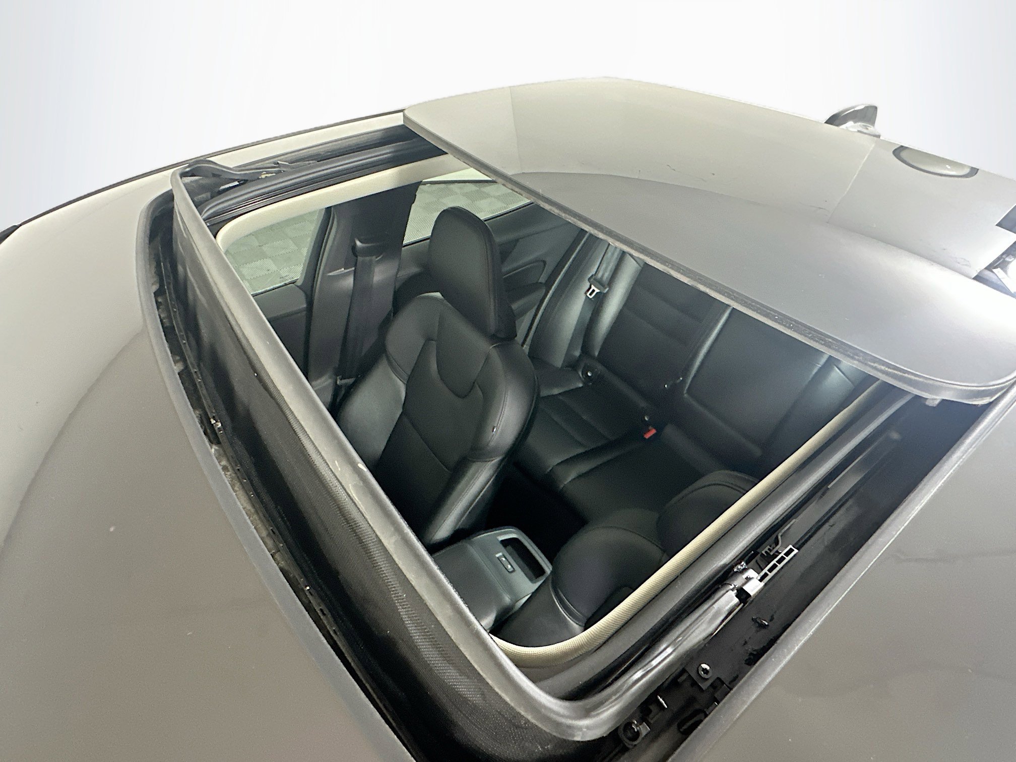 Used 2025 Volvo S60 B5 Core image 26