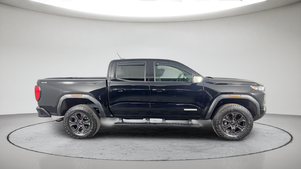 Used 2024 GMC Canyon Elevation w/ Elevation Premium Package AWD/4WD image 6