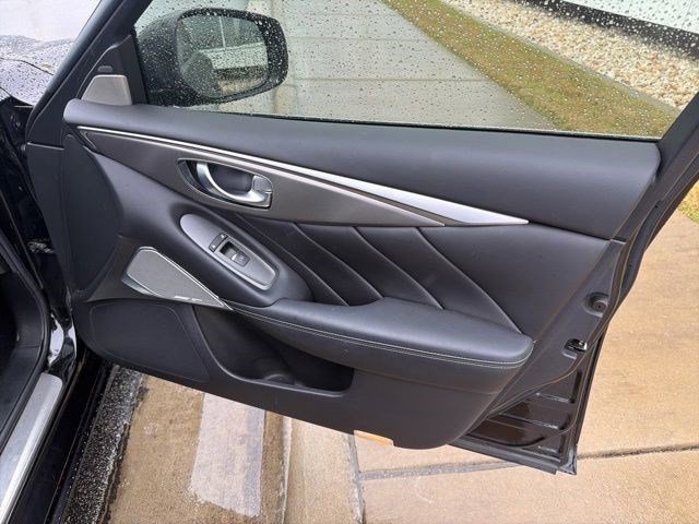 Used 2017 INFINITI Q50 Sport RWD image 25